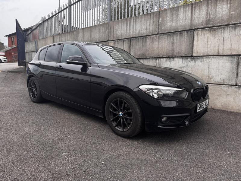 BMW 1 SERIES