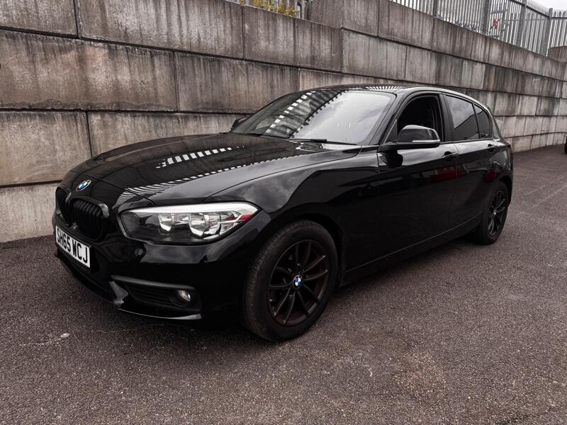 BMW 1 SERIES