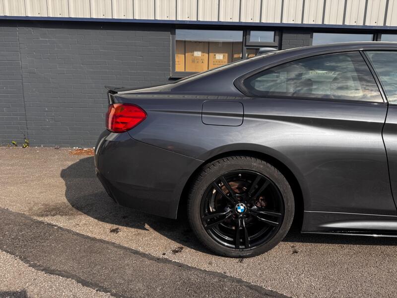 BMW 4 SERIES