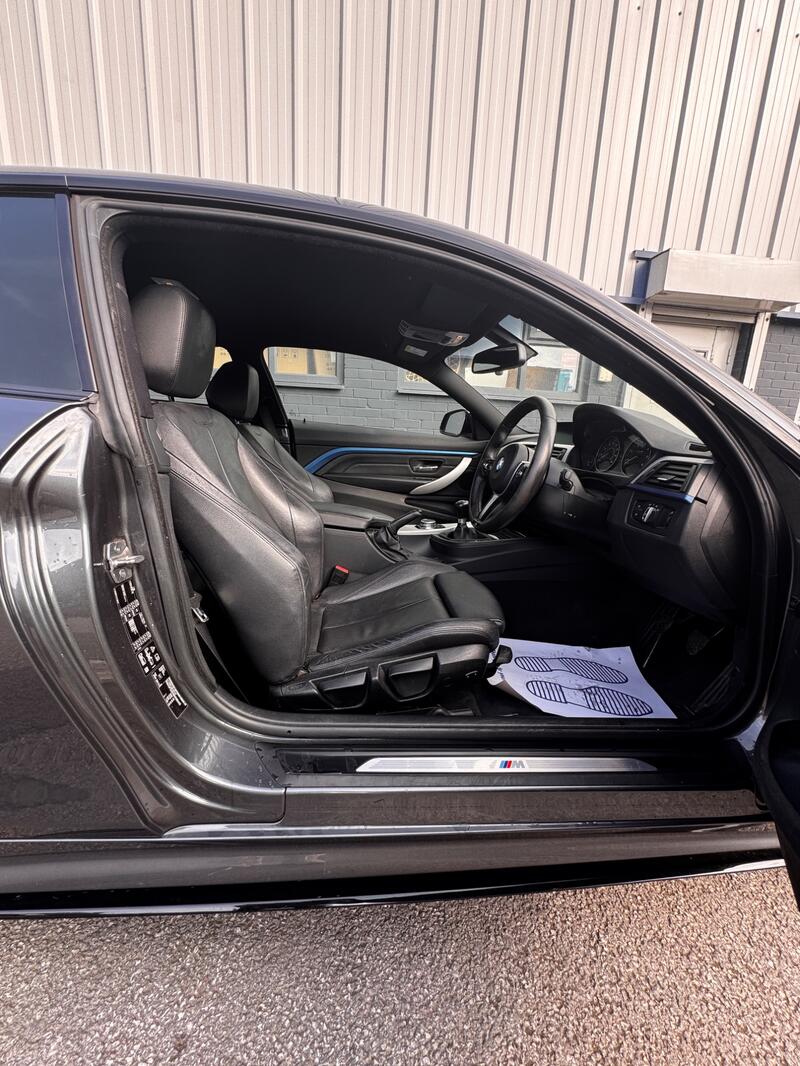 BMW 4 SERIES