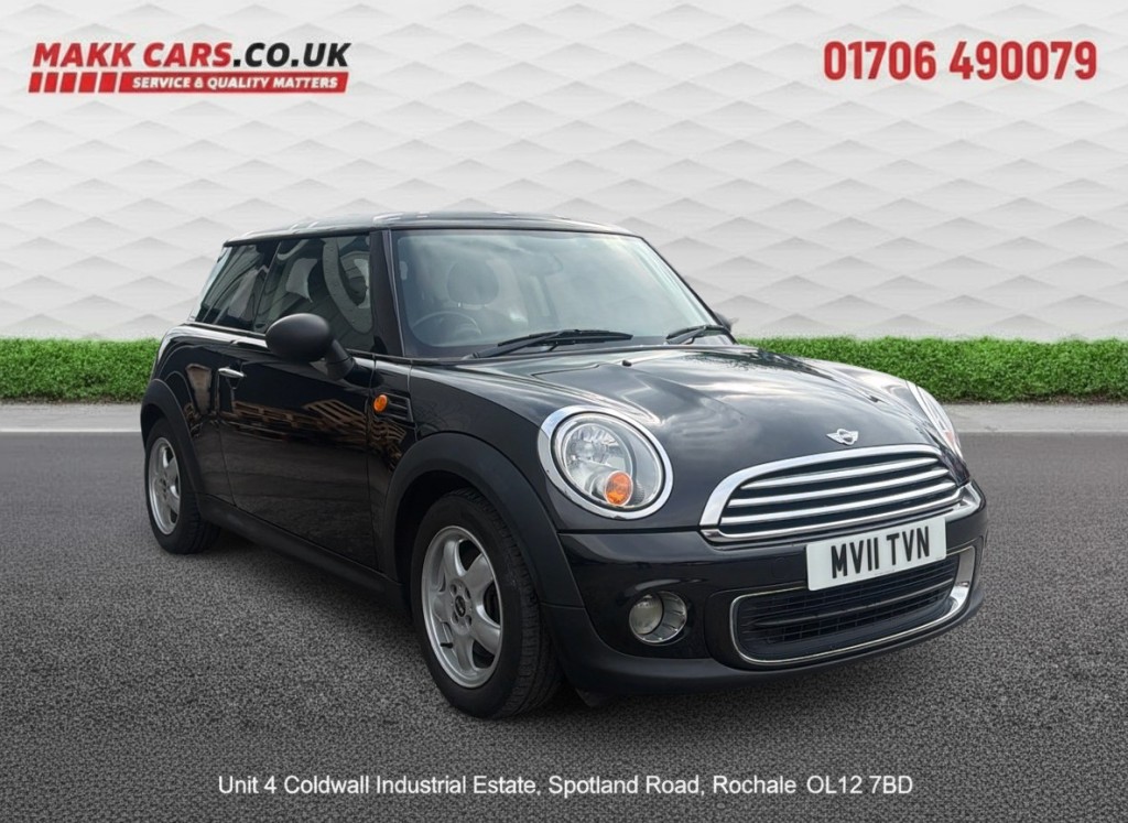 2011 MINI HATCH